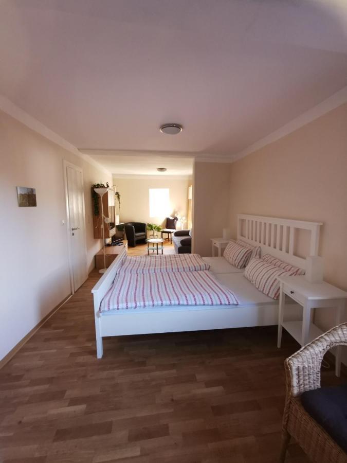 Pension Am Rheinsteig Otel Leutesdorf Dış mekan fotoğraf